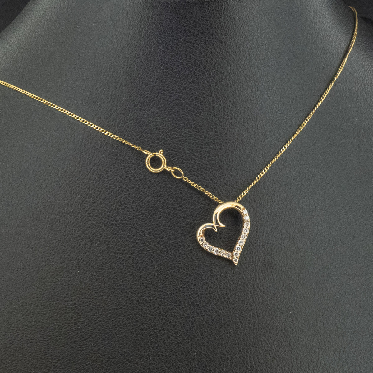 9ct Yellow Gold 0.1ct Diamond Heart 18 Inch Necklace 1.5g
