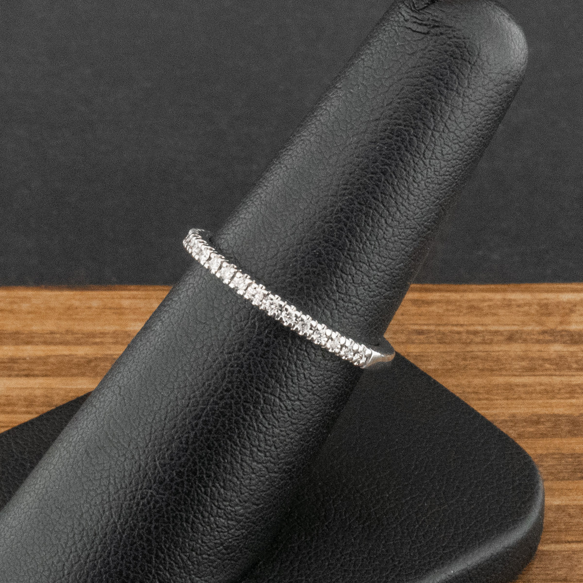 Platinum 0.1ct Diamond Eternity Band Ring Size M 1/2 3.2g