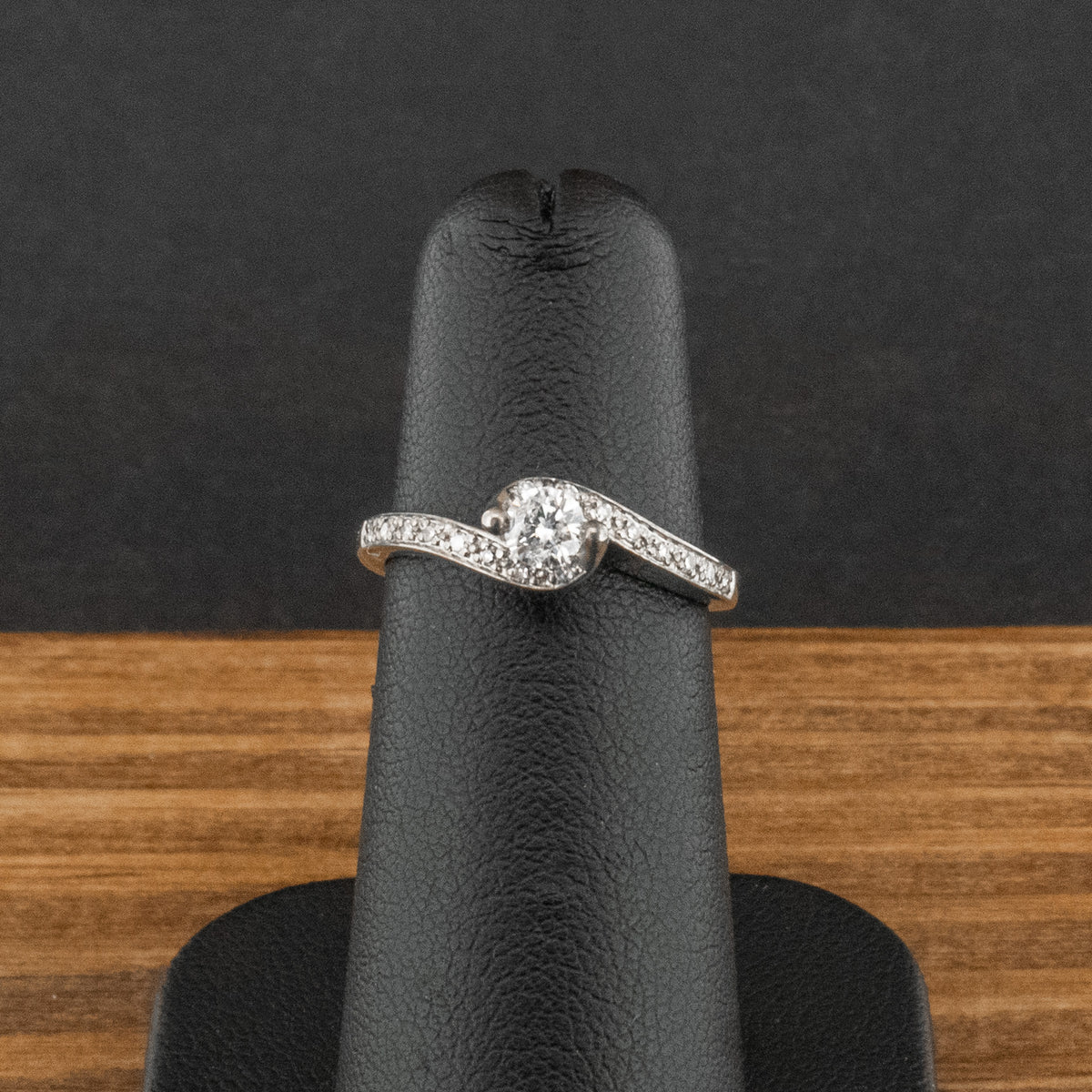 18ct White Gold 0.25ct Diamond Ring Size I 2g