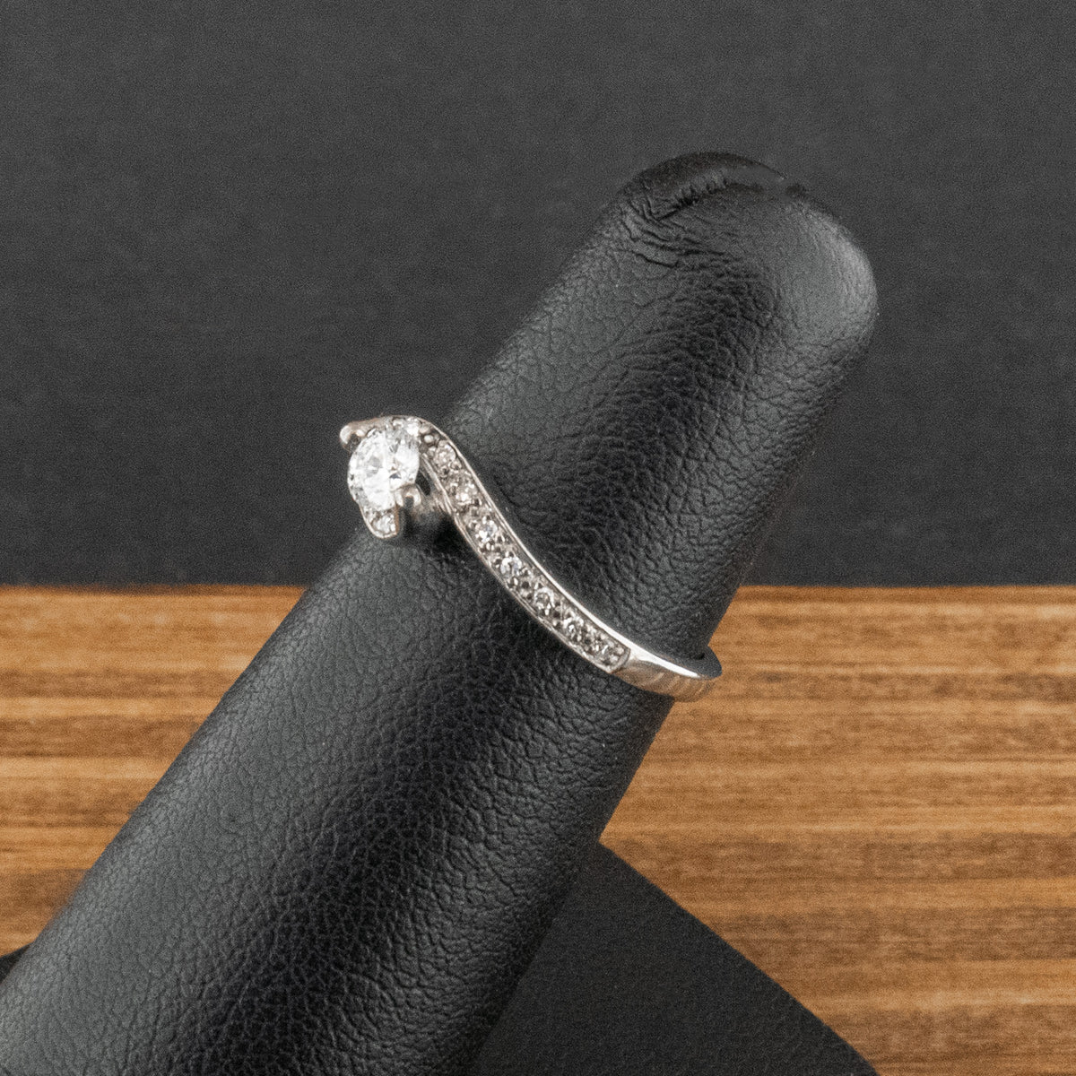 18ct White Gold 0.25ct Diamond Ring Size I 2g