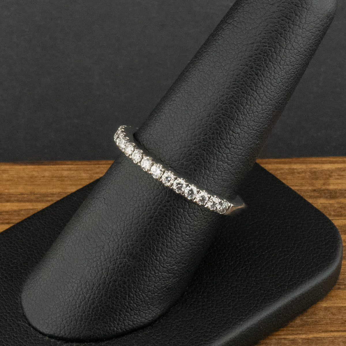 18ct White Gold 0.43ct Diamond Wedding Band Ring Size O 1/2 3.9g