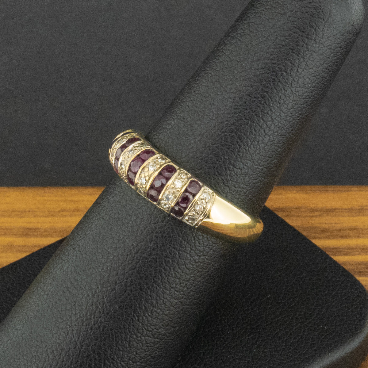 9ct Yellow Gold Ruby & Diamond Ring Size N 1/2 3g