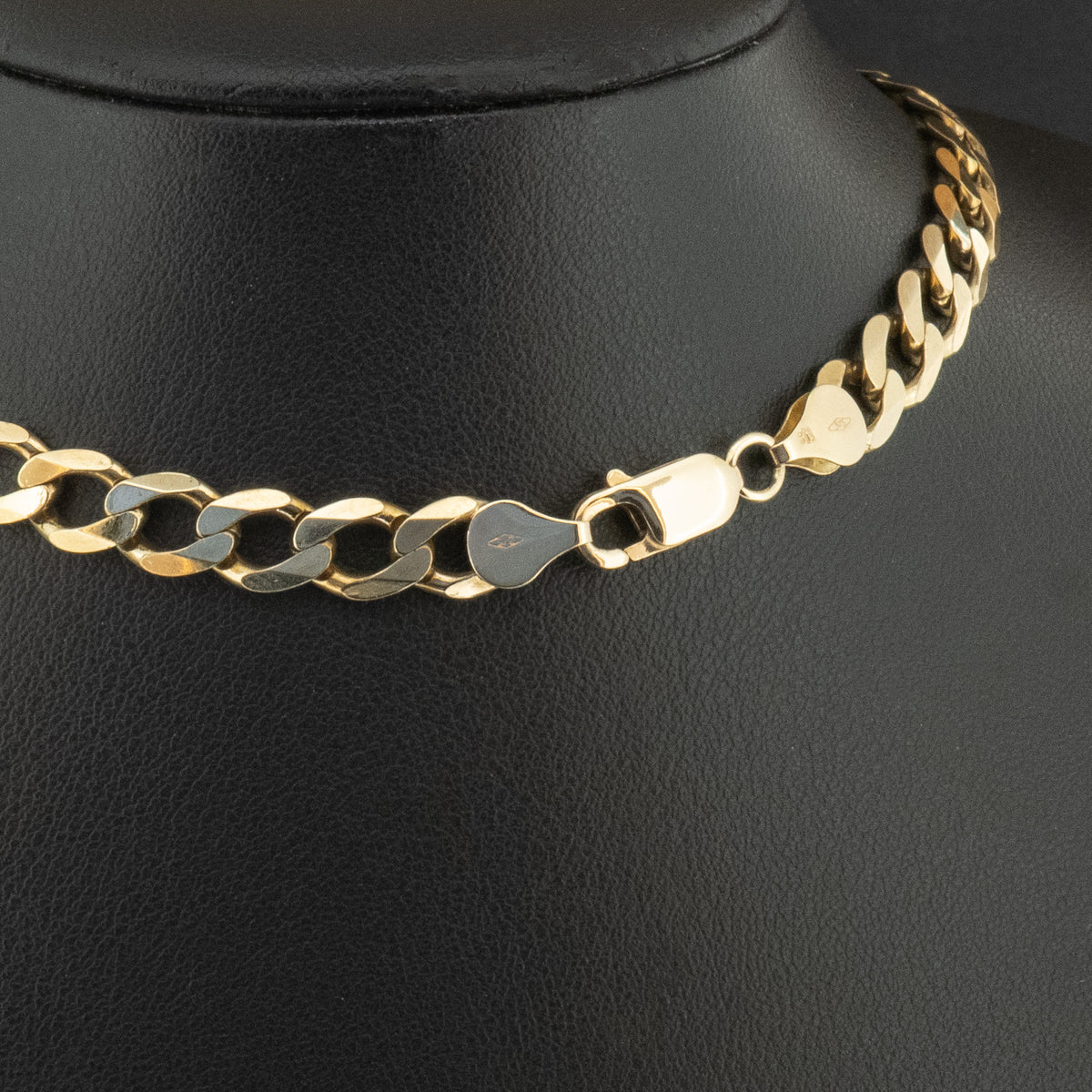 9ct Yellow Gold 20 Inch Curb Chain Necklace 30.8g