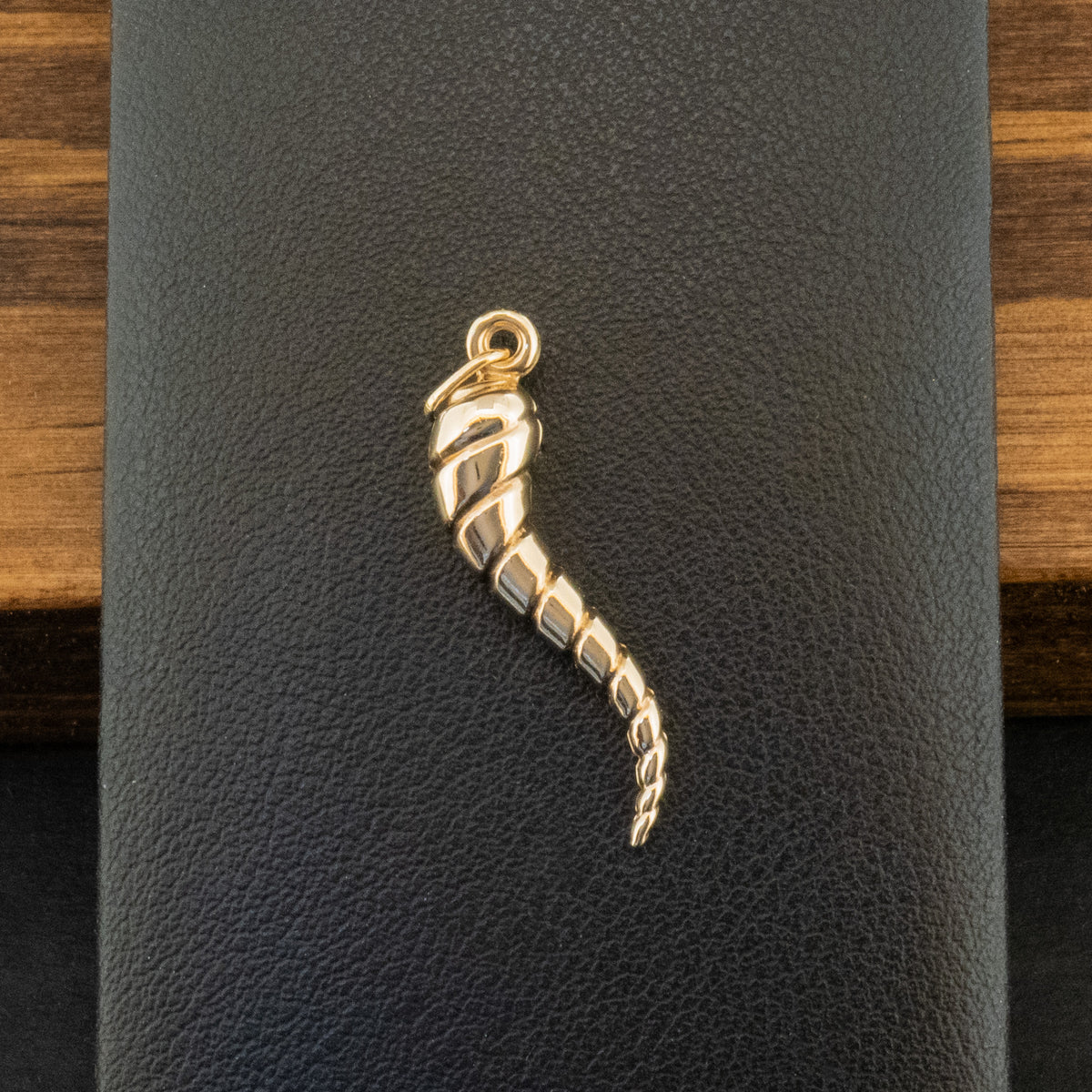 9ct Yellow Gold Horn Of Life Pendant 0.5g