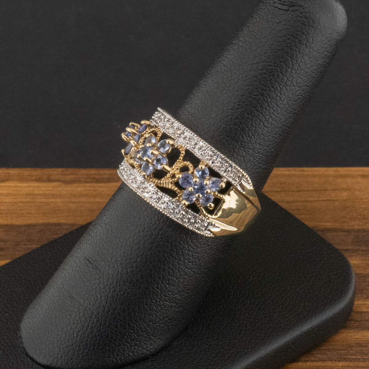 9ct Yellow Gold Blue Stone & Diamond Flower Ring Size O 3.3g
