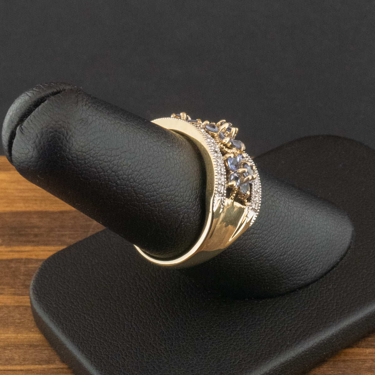 9ct Yellow Gold Blue Stone & Diamond Flower Ring Size O 3.3g