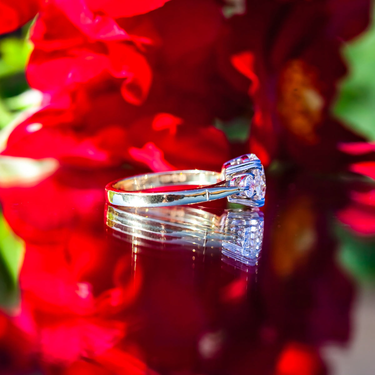 18ct Yellow Gold 2.27ct IGI Certificated Lab Diamond Trilogy Ring Size N 4.3g