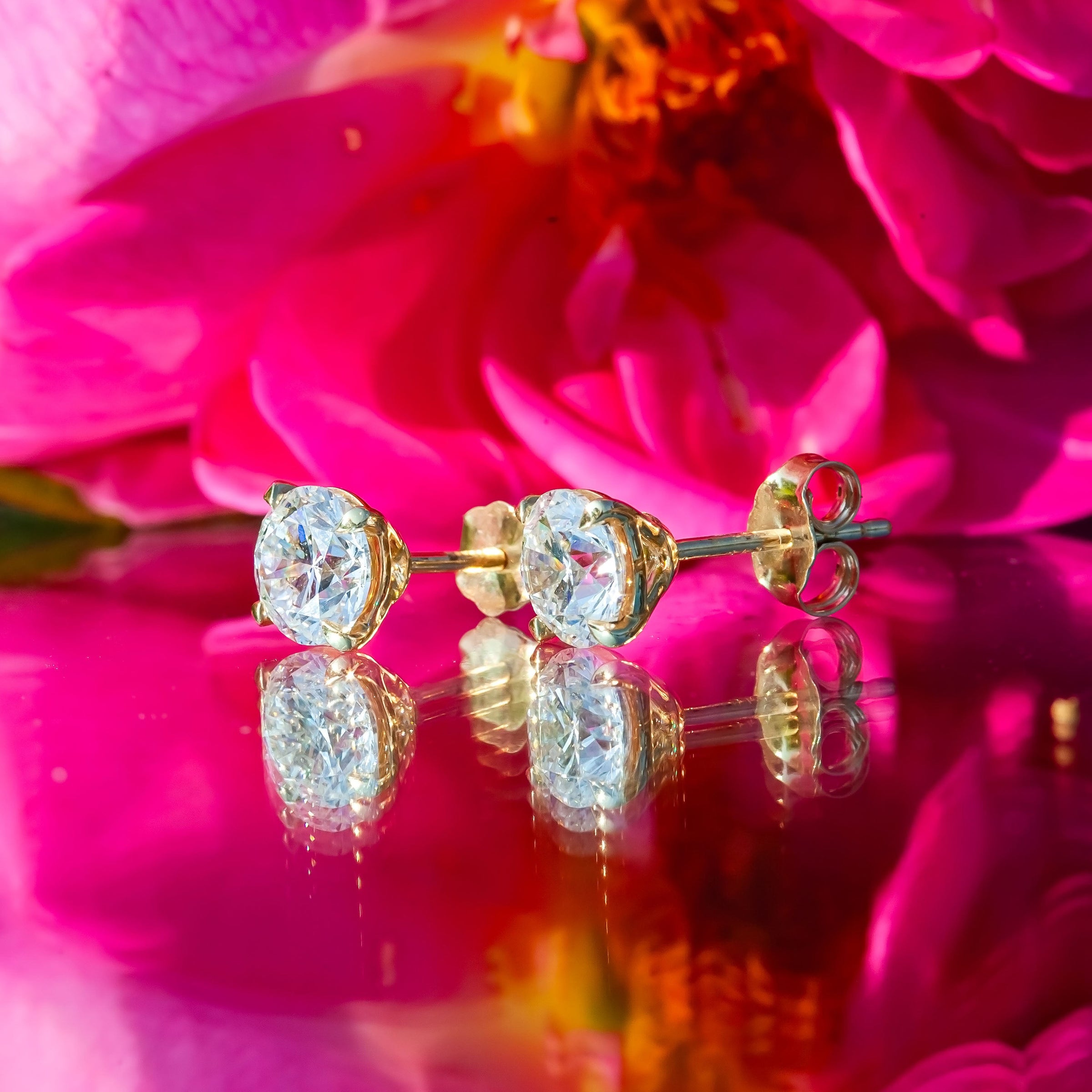 9ct Yellow Gold 2.04ct Lab Diamond Stud Earrings