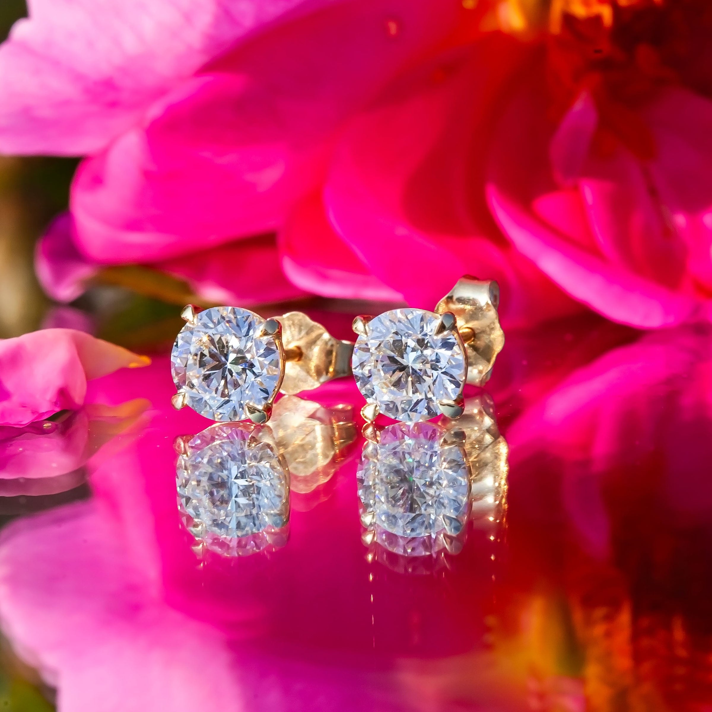 9ct Yellow Gold 2.04ct Lab Diamond Stud Earrings