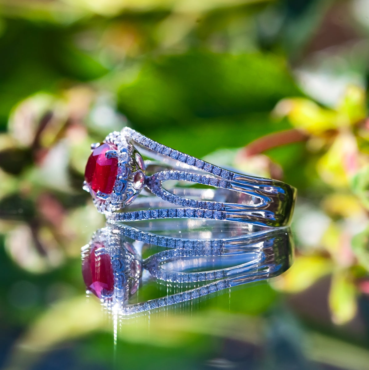 2.77ct Oval Ruby and 0.62ct Diamond Platinum Ring 9.5g