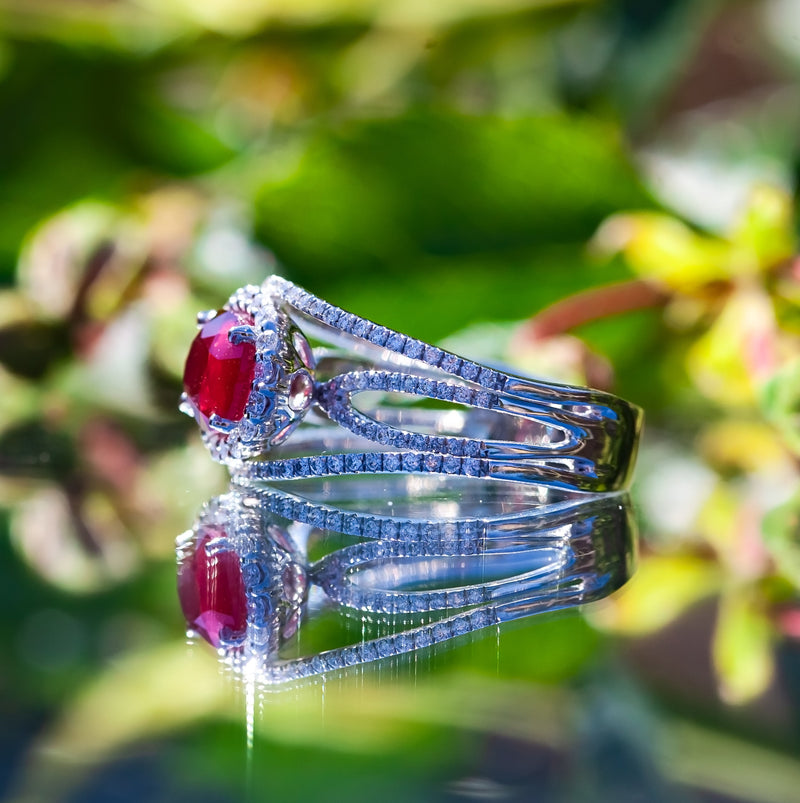 2.77ct Oval Ruby and 0.62ct Diamond Platinum Ring 9.5g